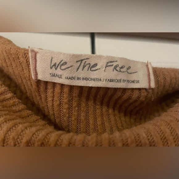 Free People “We The Free” Main Squeeze Hacci Balloon sleeve Knit Top - Picture 4 of 4